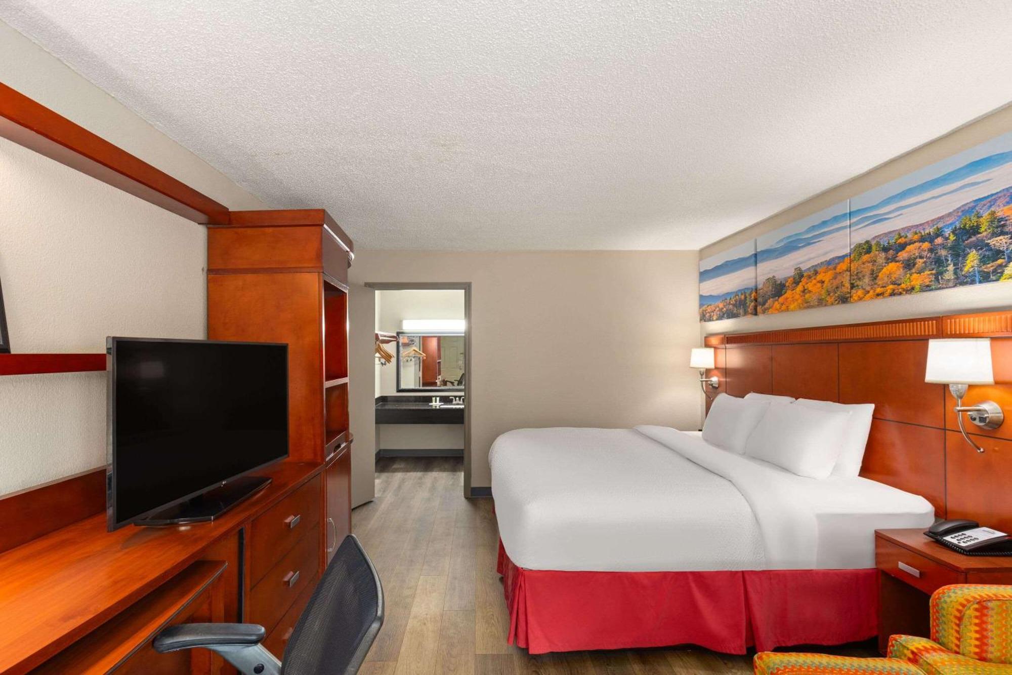 Days Inn By Wyndham Knoxville East Екстер'єр фото
