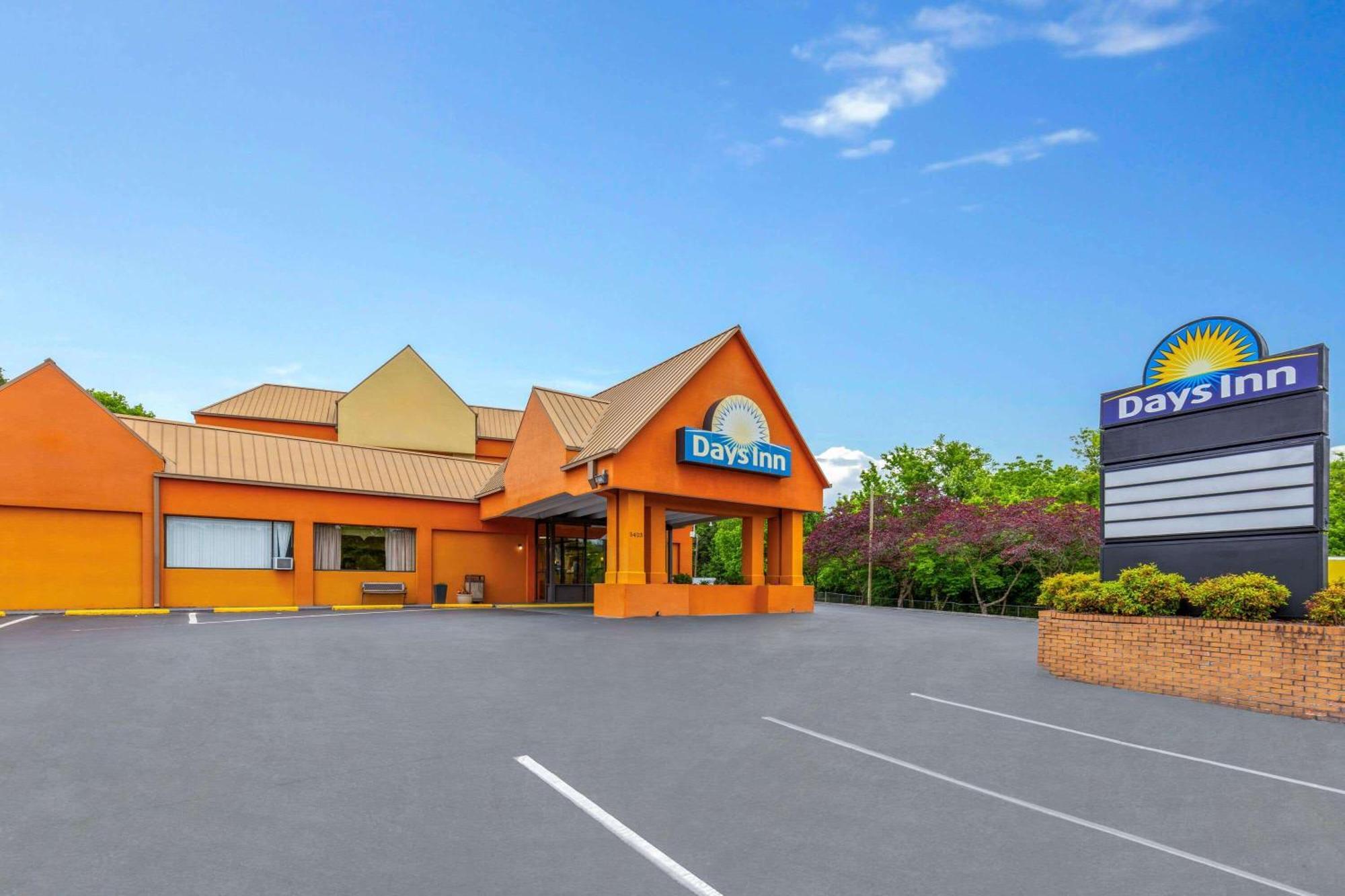 Days Inn By Wyndham Knoxville East Екстер'єр фото